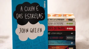 Resumo do livro a culpa é das estrelas